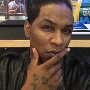 Meet your Posher, Emoe